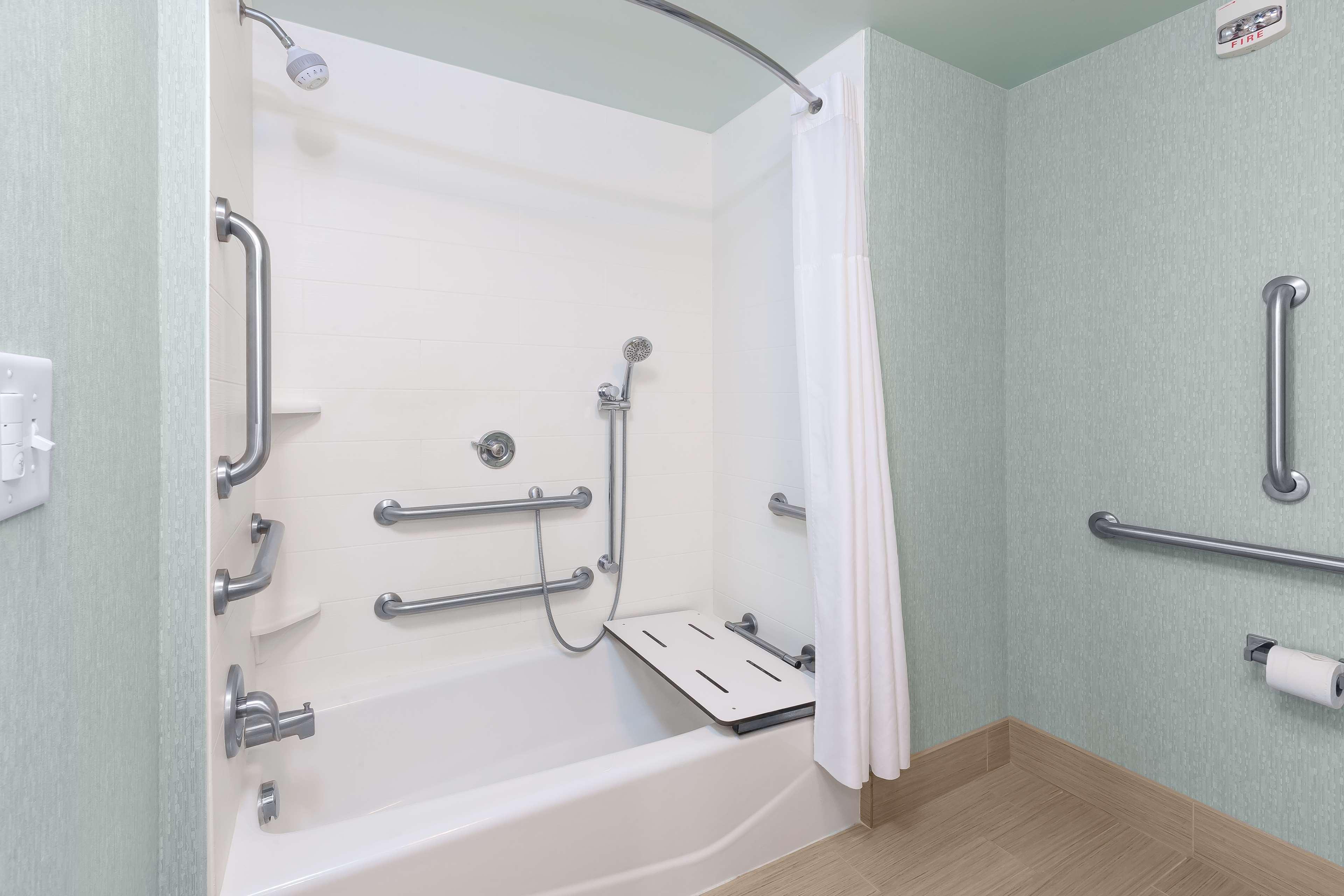 Hampton Inn & Suites By Hilton Carolina Beach Oceanfront מראה חיצוני תמונה
