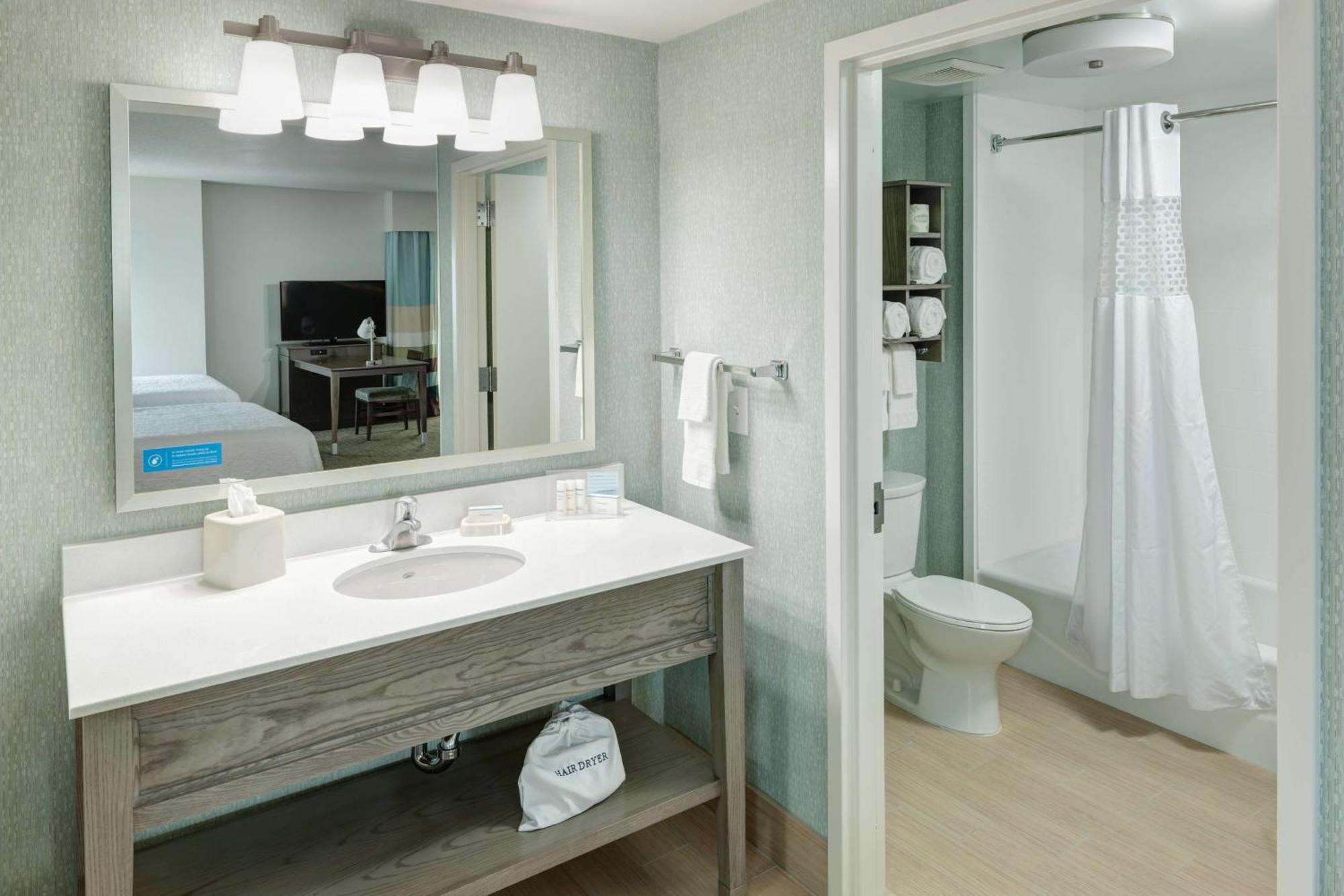Hampton Inn & Suites By Hilton Carolina Beach Oceanfront מראה חיצוני תמונה