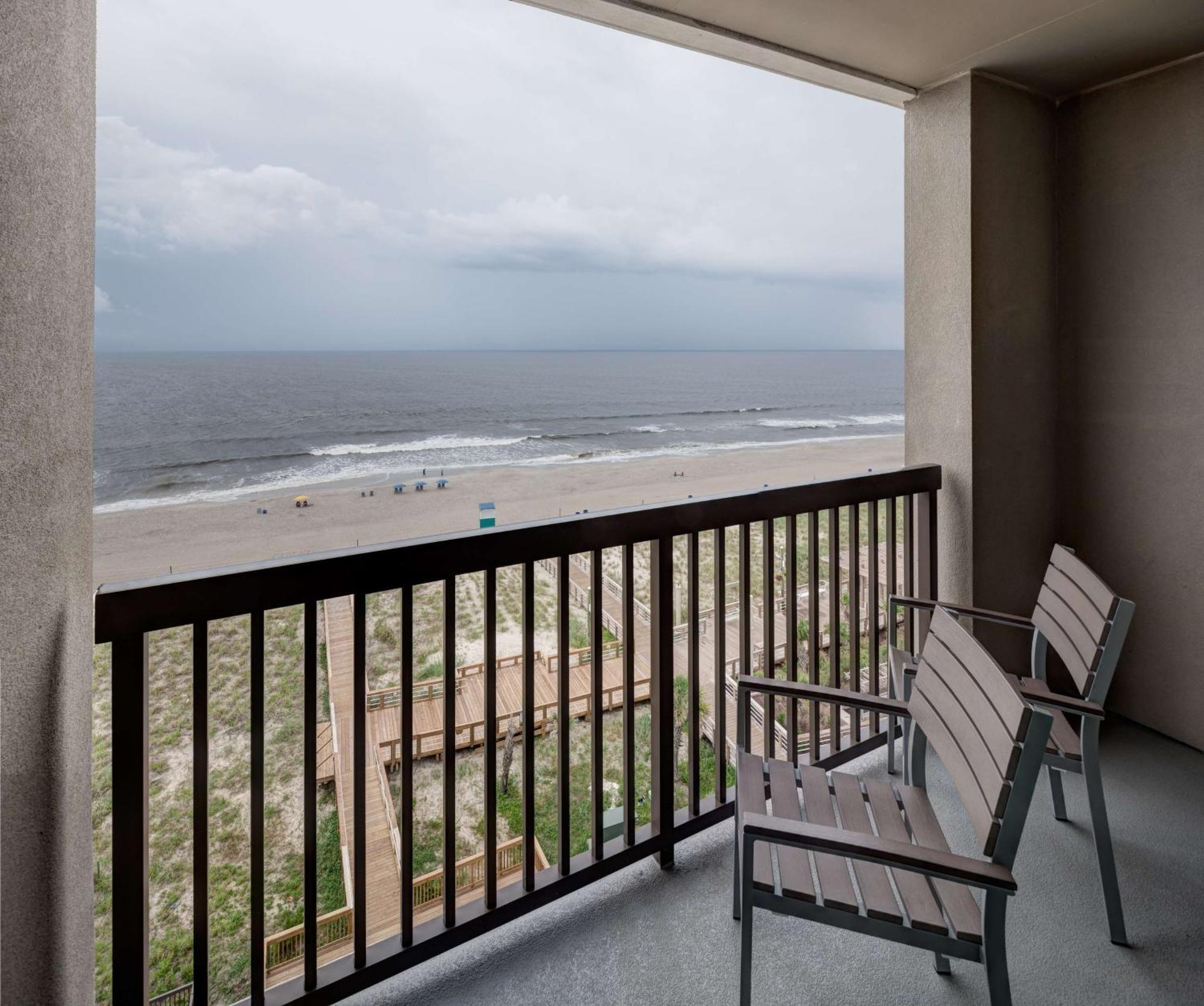 Hampton Inn & Suites By Hilton Carolina Beach Oceanfront מראה חיצוני תמונה