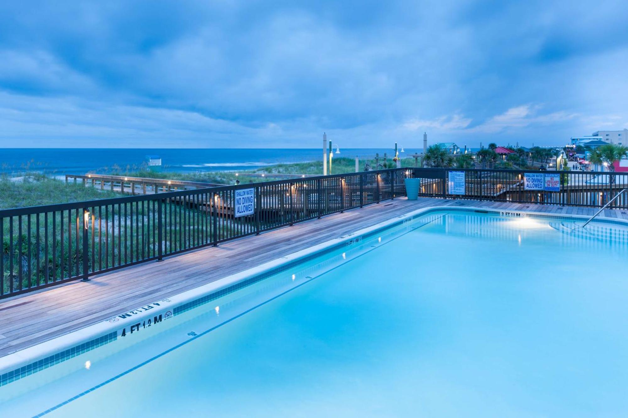 Hampton Inn & Suites By Hilton Carolina Beach Oceanfront מראה חיצוני תמונה